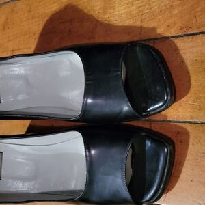 Black Classic Heeled Shoes